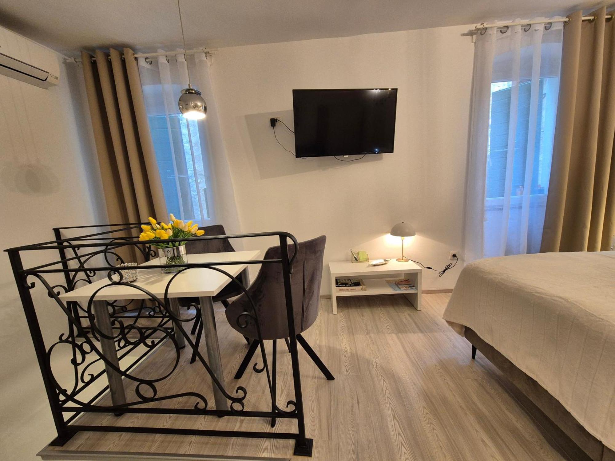 Studio Apartment Lily Rovinj Buitenkant foto