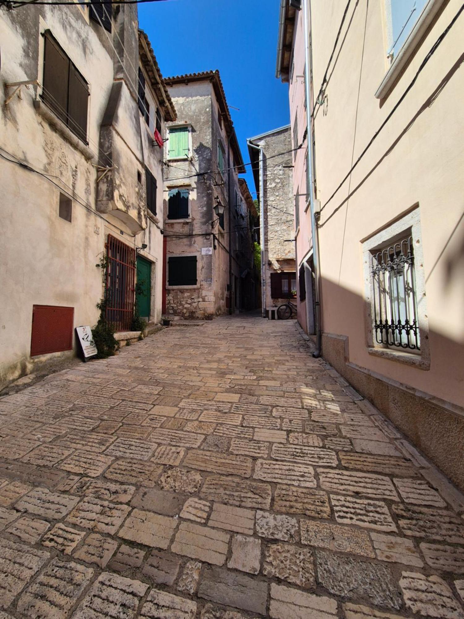 Studio Apartment Lily Rovinj Buitenkant foto
